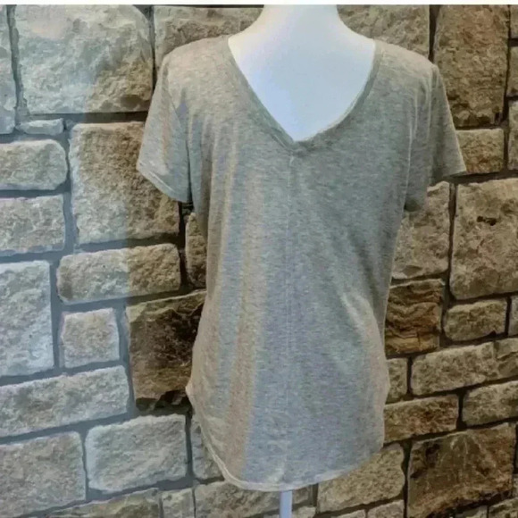 Wrangler V-Neck Short Sleeve Graphic T-Shirt, size medium - Picture 3 of 8